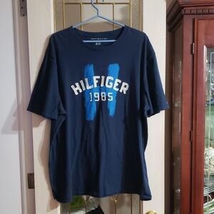Tommy Hilfiger Men's Blue Crew Neck Logo T-Shirt, Size XXL.